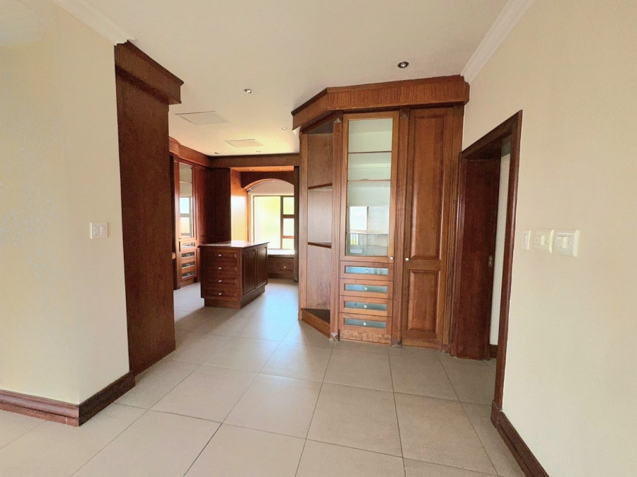 5 Bedroom Property for Sale in Ifafi North West